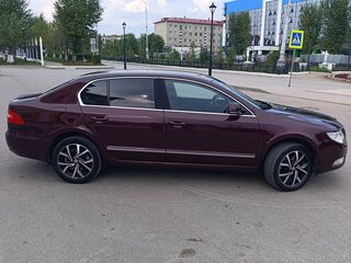 2011 Skoda Superb II, пурпурный, 1030000 рублей, вид 3