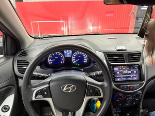 2011 Hyundai Solaris I, серый, 770000 рублей, вид 5
