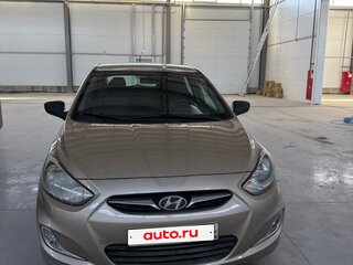 2014 Hyundai Solaris I, золотистый, 900000 рублей, вид 1