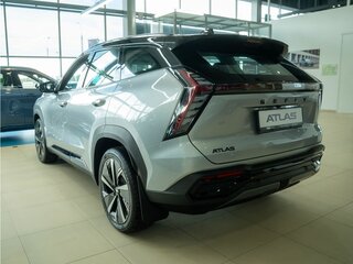 2026 Geely Atlas II, серебристый, 3418940 рублей, вид 5