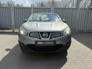 2012 Nissan Qashqai I Рестайлинг, серебристый, 625000 рублей, вид 2