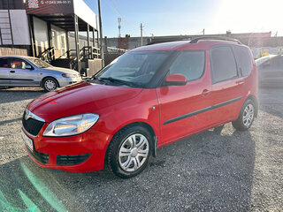 2012 Skoda Roomster I Рестайлинг, красный, 650000 рублей, вид 1