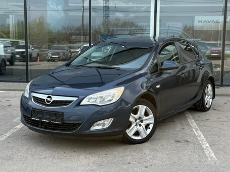 Opel Astra J