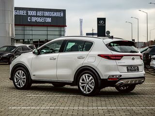 2019 Kia Sportage IV Рестайлинг, белый, 2325000 рублей, вид 4