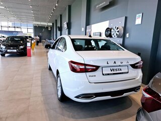 2026 Lada (ВАЗ) Vesta I Рестайлинг (NG), белый, 1867000 рублей, вид 2
