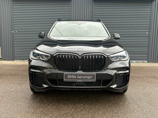 2021 BMW X5 30d IV (G05/G18), чёрный, 6490000 рублей, вид 2