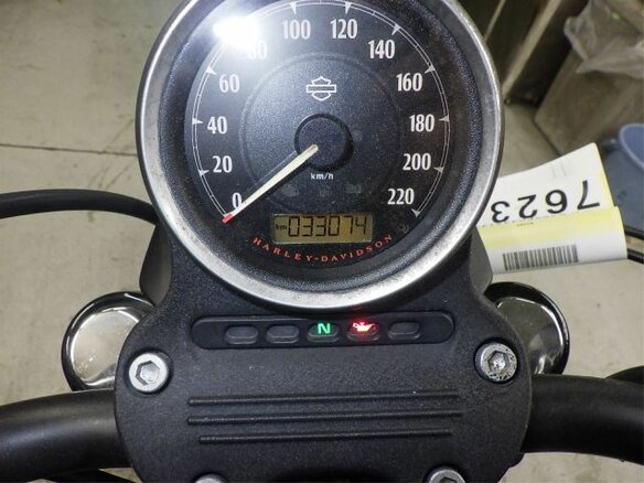 2014 Harley-Davidson Sportster 883, чёрный, 790000 рублей - вид 9