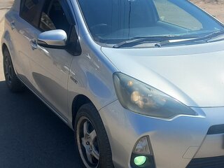 2012 Toyota Aqua I, серый, 740000 рублей, вид 2