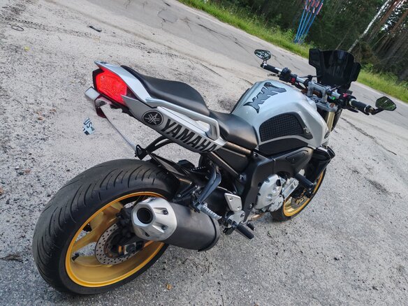 2006 Yamaha FZ1, серебристый, 430000 рублей - вид 3
