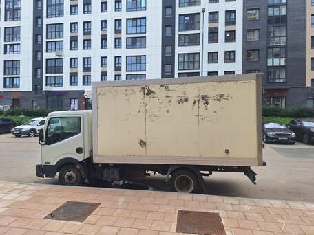 2012 Nissan Cabstar, белый, 1600000 рублей, вид 3
