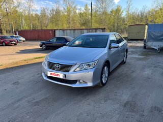 2012 Toyota Camry VII (XV50), серебристый, 1590000 рублей, вид 1