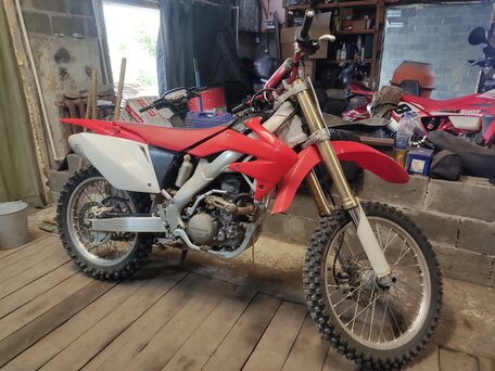2008 Honda CRF 250R, красный, 220000 рублей, вид 1