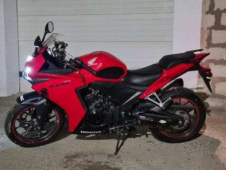 2013 Honda CBR 400R, красный, 430000 рублей, вид 1