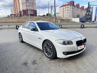 2011 BMW 5 серии 520d VI (F10/F11/F07), белый, 1850000 рублей, вид 1