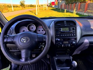 2003 Toyota RAV4 II (XA20) Рестайлинг, чёрный, 900000 рублей, вид 5