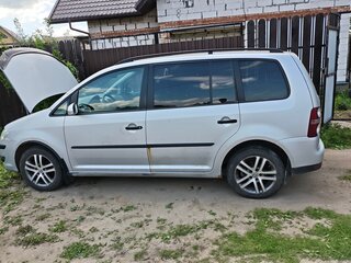 2008 Volkswagen Touran Cross I Рестайлинг, серебристый, 550000 рублей, вид 5