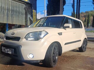 2010 Kia Soul I, бежевый, 1300000 рублей, вид 1