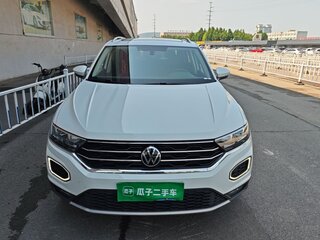 2023 Volkswagen T-Roc I Рестайлинг, белый, 1600000 рублей, вид 1
