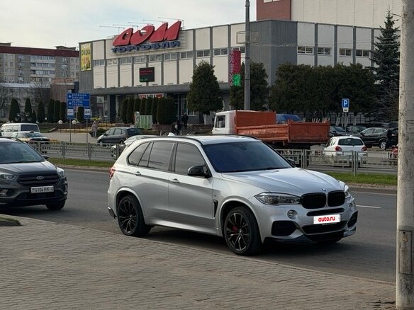 2016 BMW X5 M50d III (F15), серебристый, 3300000 рублей - вид 5