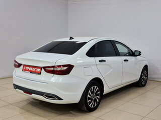 2023 Lada (ВАЗ) Vesta I Рестайлинг (NG), белый, 990000 рублей, вид 4