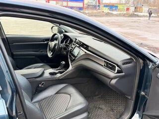2017 Toyota Camry VIII (XV70), синий, 2300000 рублей, вид 5