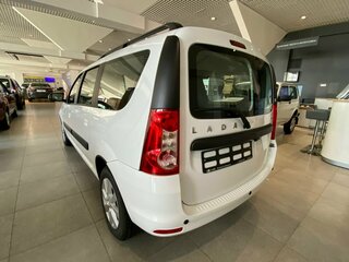 2026 Lada (ВАЗ) Largus I Рестайлинг, белый, 1842000 рублей, вид 3
