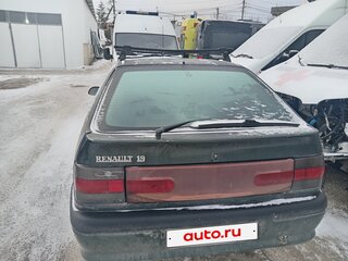 1992 Renault 19 II, зелёный, 140000 рублей, вид 2
