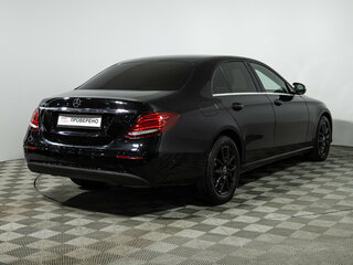2020 Mercedes-Benz E-Класс 200 V (W213, S213, C238), чёрный, 2450000 рублей, вид 5