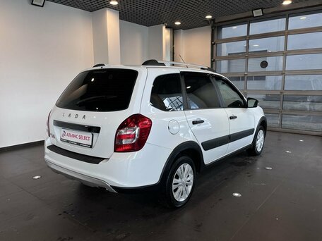 2023 Lada (ВАЗ) Granta Cross I Рестайлинг, белый, 705700 рублей, вид 3