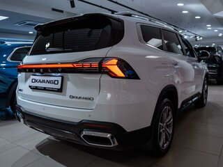 2026 Geely Okavango I Рестайлинг, белый, 4134866 рублей, вид 5