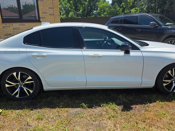 2019 Volvo S60 III, белый, 2600000 рублей - вид 2