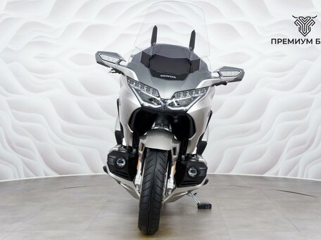2024 Honda GL 1800 Gold Wing, серебристый, 3177000 рублей, вид 4