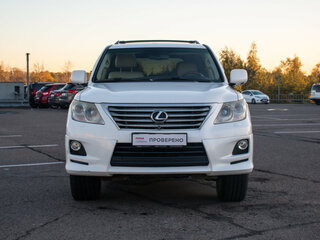 2011 Lexus LX 570 III, белый, 2848000 рублей, вид 2