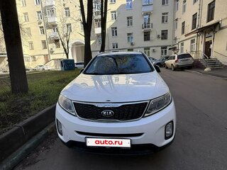2018 Kia Sorento II Рестайлинг, белый, 1900000 рублей, вид 4