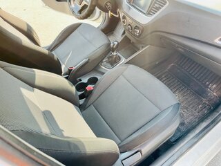 2018 Hyundai Solaris II, белый, 599000 рублей, вид 4