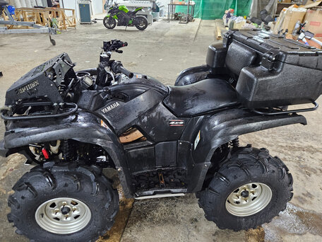 2010 Yamaha Grizzly 700, чёрный, 810000 рублей, вид 4