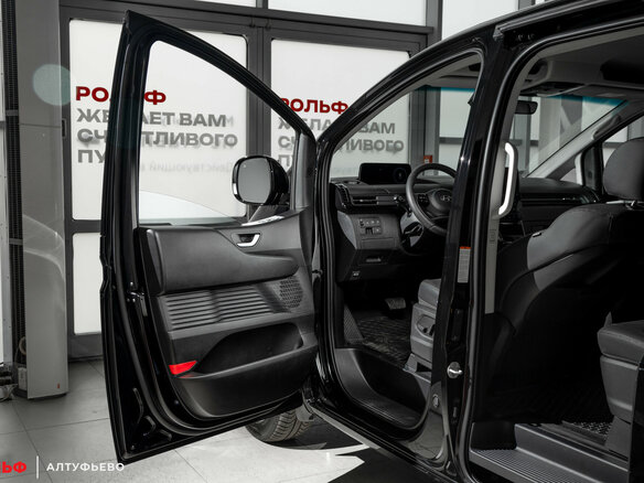 2025 Hyundai Staria I, чёрный, 6890000 рублей - вид 13