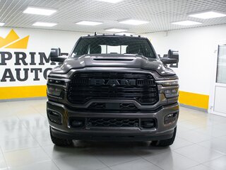 2025 Ram 1500 Crew Cab V Рестайлинг, серый, 10699000 рублей, вид 2