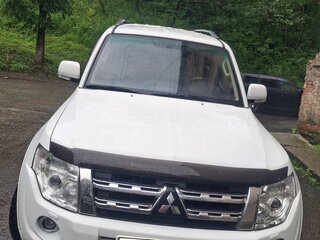 2012 Mitsubishi Pajero IV Рестайлинг 1, белый, 2100000 рублей, вид 2