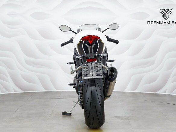 2022 Triumph Speed Triple, белый, 1327000 рублей - вид 6
