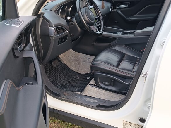 2016 Jaguar F-Pace I, белый, 2350155 рублей - вид 9