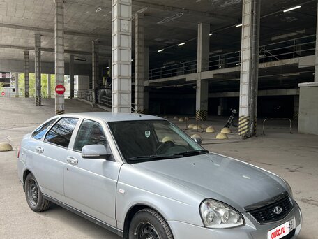 2011 Lada (ВАЗ) Priora I, серебристый, 300000 рублей, вид 2