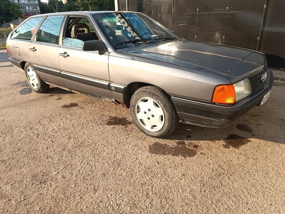1986 Audi 100 III (C3), серебристый - вид 2