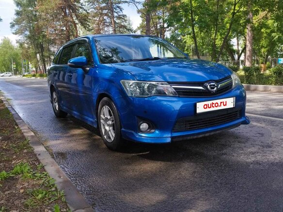 2013 Toyota Corolla Fielder XI (E160, E170, E180), синий, 1250000 рублей - вид 2