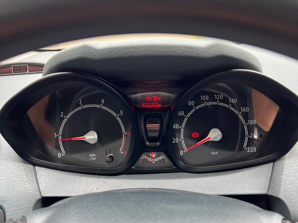 2008 Ford Fiesta Mk6, серебристый, 635000 рублей - вид 9