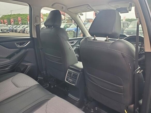 2023 Subaru Forester V Рестайлинг, зелёный, 2350000 рублей - вид 10