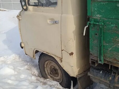 1993 УАЗ 451, бежевый, 170000 рублей, вид 4