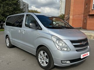 2008 Hyundai H-1 II, серебристый, 1050000 рублей, вид 1