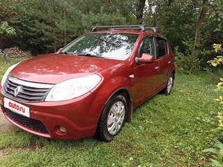 2011 Renault Sandero I, красный, 500000 рублей, вид 1