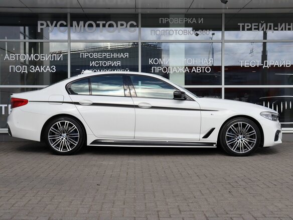 2018 BMW 5 серии 530d xDrive VII (G30/G31/G38), белый, 4600000 рублей - вид 4